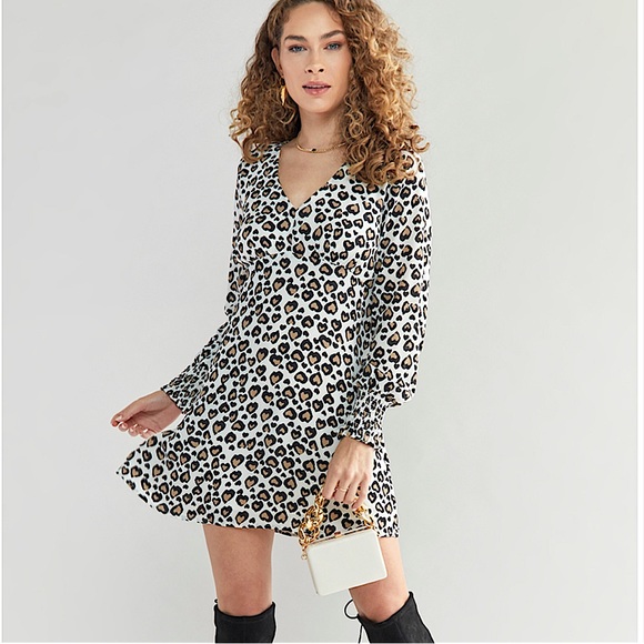 Francesca's Collections Dresses & Skirts - NWOT Francesca’s Leopard Heart Dress